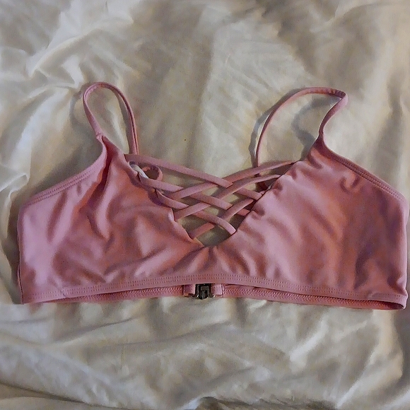Criss-Cross Pink Bikini top - Picture 1 of 8